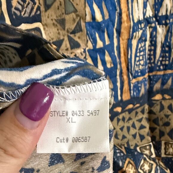 NWT- Tori Richard- Tribal Men's Geometric Casual button down- Size XL - Picture 7 of 7